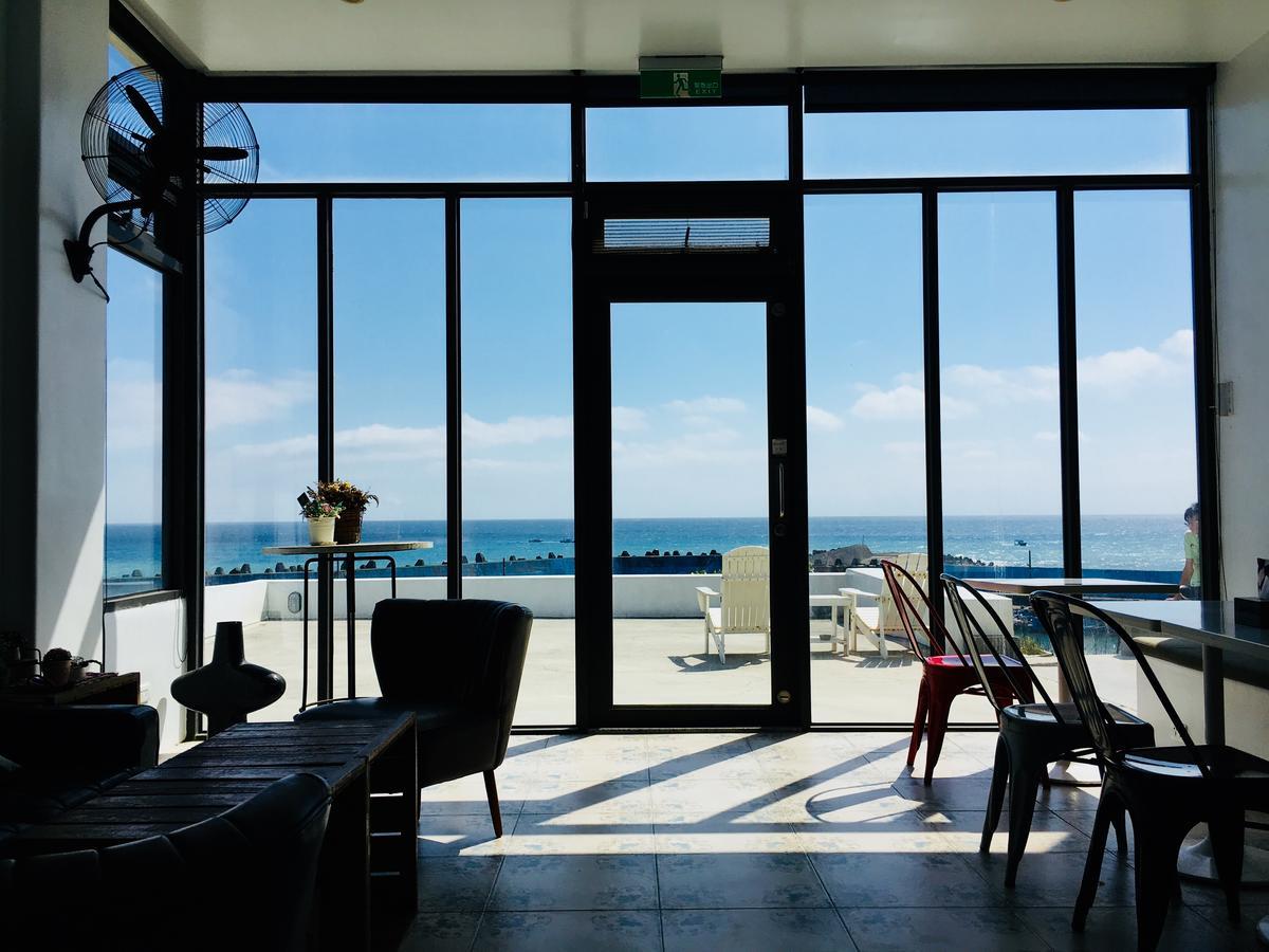 Sea Shore Hotel Manzhou Экстерьер фото